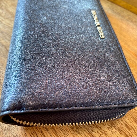 Michael Kors Navy Glitter Multifunction Phone Case, Wallet and Wrislet - Picture 6 of 16